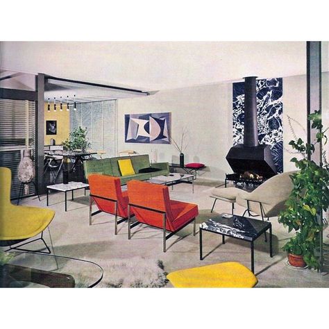 douremember:Mid Century Home#modern #midcentury #midcenturyhome #midcenturydesign #midcenturymodern #midcenturyfurniture #midcenturymodernfurniture #sergiomidcentury #picoftheday #photooftheday #instamood Eye Rest, 1950 House, 1950s Living Room, 50s Interior, Period Interiors, Old House Interior, Mid Century Interior, Living Vintage, Open Plan Living Room