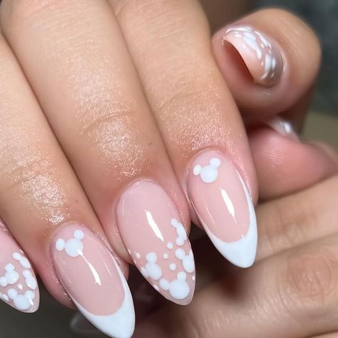 Nails In White, Disney Themed Nails, Lights In The Sky, Disney Christmas Nails, Disneyland Nails, Disney Nail Designs, Disney Inspired Nails, Dancing Lights, Disney Acrylic Nails