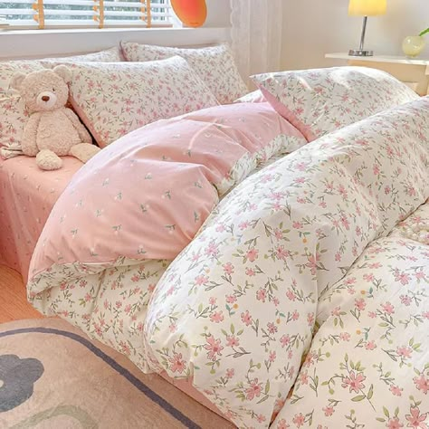 Amazon.com: Vintage Style Pink Floral Duvet Cover Queen Cotton Garden Flower Duvet Cover Girls Cute Floral Bedding Set Chic Botanical Comforter Cover with 2 Pillowcases White Floral Duvet Cover with Zipper Ties : Home & Kitchen Floral Bedding Set, Flower Comforter, Flower Duvet Cover, Freshman Dorm, Cute Bed, Pink Comforter, Floral Comforter Sets, Twin Bedding, Pink Duvet