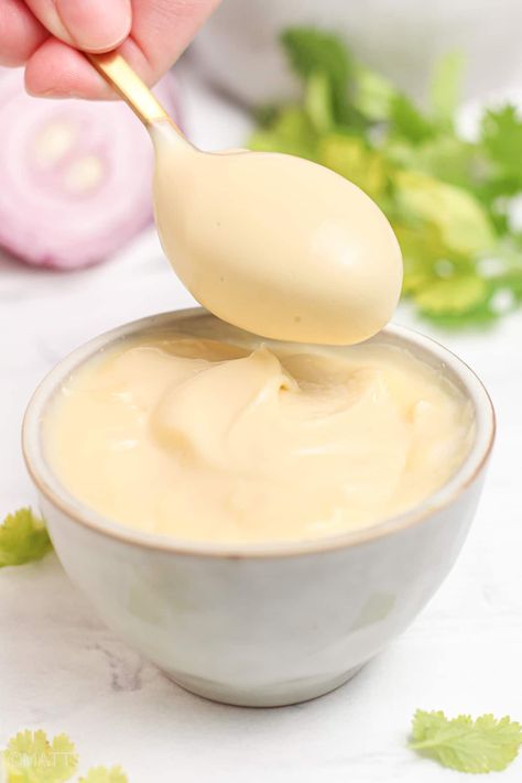 2 Minute Healthy Mayonnaise {High Protein} Cottage Cheese Mayonnaise, High Protein Salad Dressing, Best Foods Mayonnaise Recipe, Yogurt Mayonnaise Recipe, Low Calorie Mayonnaise Recipe, Healthy Mayonnaise Recipe, Healthy Mayo, Healthy Mayonnaise, Low Calorie Sauces