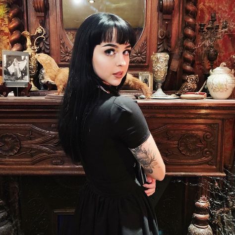 Amanda Alice Forman on Instagram: “Pretty much living in my @deandri dresses lately 🦇” Alice Mumford, Woodsy Aesthetic, Couple Aesthetic, Pretty Much, Witch, Dresses, Instagram