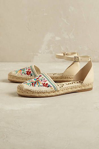 Embroidered Espadrilles, Summer Toes, Shoes Unique, Chic Shoes, Unique Shoes, Cute Sandals, Crazy Shoes, Kurt Geiger, Trendy Shoes