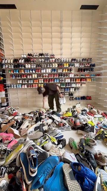 Complex Sneakers on Instagram: "Sneaker closet goals 😍 (Via: @del.ten)" Sneaker Closet Ideas, Complex Sneakers, Shoe Tower, Closet Idea, Sneaker Closet, Shoes Closet, Closet Decor, Closet Goals, Closet Ideas