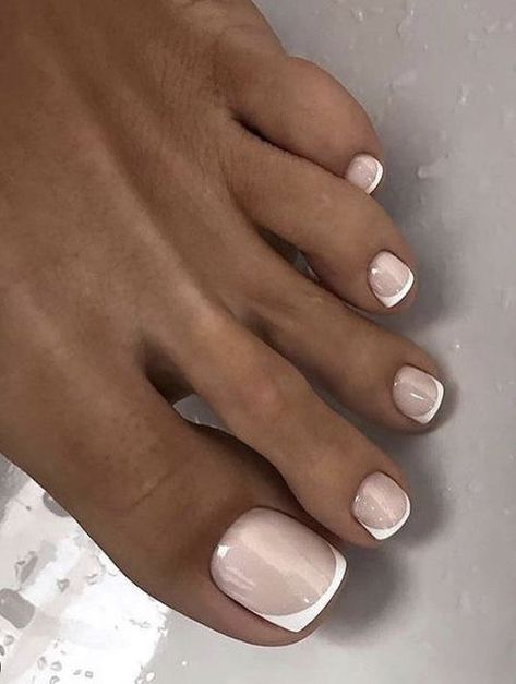 French Tip Pedi, Red Pedicure, Unghie Sfumate, French Pedicure, Gel Toe Nails, Acrylic Toe Nails, Toe Nail Color, Pretty Toe Nails, Summer Toe Nails