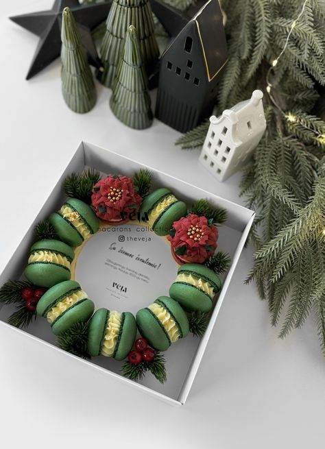 Macaroon Christmas, Macaron Christmas, Macaroons Christmas, Christmas Macarons, Christmas Sugar Cookies, Instagram Christmas, Macaroons, Christmas Wreath, Sugar Cookies