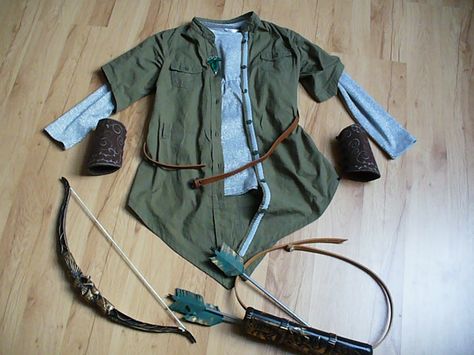 Legolas Costume, Diy Elf Costume, Vampire Costume Diy, Easy Diy Costume, Archer Costume, Arrow Costume, Pirate Costume Diy, Military Style Dress, Costume Green