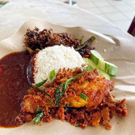 This is the closest meal i can find that reminds of Nasi Lemak in KL. 🤭 Located right smack at the entrance of Grace Point Food Court in Sembulan, Pak Wan Nasi Lemak prepares more than 10 different side dishes for you to add on to the standard nasi lemak. The best dishes i’ve tried and LOVED here is the 🐮 Beef Dendeng and 🐚 Sambal Kerang. The husband loves the Ayam Berempah and friends have commented that the Sambal Sotong, Kari Ayam and Rendang Ayam is pretty good too. FYI : their standard... Nasi Lemak Ayam, Different Side Dishes, Ayam Berempah, Kari Ayam, Face Yoga Facial Exercises, Nasi Lemak, Coconut Rice, Yoga Facial, Facial Exercises