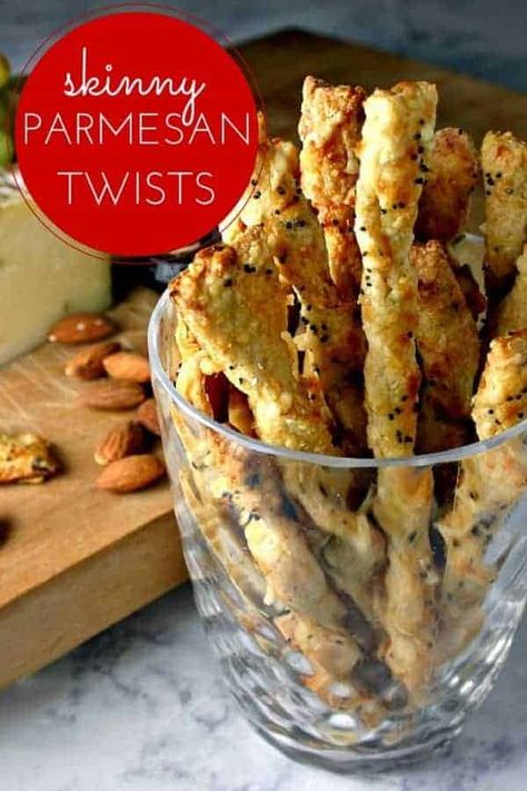 Skinny Parmesan Twists | Life, Love, and Good Food Parmesan Twists, Parmesan Sticks, Asiago Bread, Bread Twists, Cheese Twists, Blue Cheese Dip, Garlic Cheese, Pastry Flour, Asiago