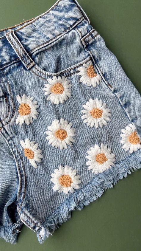 Jenny ~ Embroidery Hoop Art on Reels | Minnz Piano · Enchanted Jean Mending, Embroidery Jeans Diy, Clothes Embroidery, Clothes Embroidery Diy, Denim Embroidery, Diy Shorts, Jeans Clothes, Creative Embroidery, Embroidery On Clothes