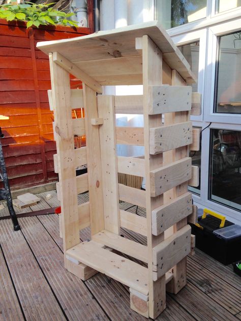 #Garden, #PalletHut, #RecycledPallet, #Storage Pallet Sheds, Pallet Cabin, Firewood Storage Indoor, Log Shed, Firewood Storage Outdoor, Outdoor Firewood Rack, Pallet Playhouse, Small Pallet, Log Storage