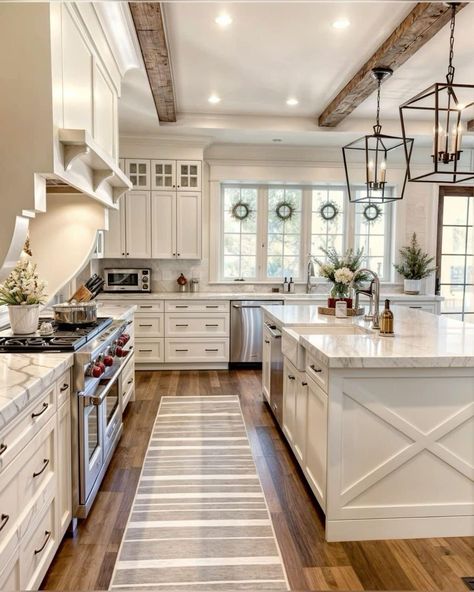 Dream Life House, Dream Kitchens Design, Farmhouse Kitchen Design, Dream House Rooms, Farmhouse Interior, Kitchen Inspiration Design, Kitchen Plans, Kitchen Trends, Modern Farmhouse Kitchens