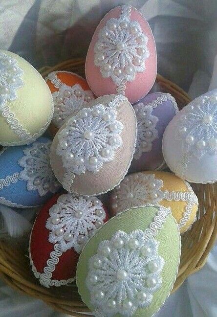 Goose Eggs, Creative Easter Eggs, Birthday Table Decorations, Decorated Eggs, Easter Craft Decorations, Easter Items, Easter Goodies, Spring Easter Crafts, Easter Egg Designs