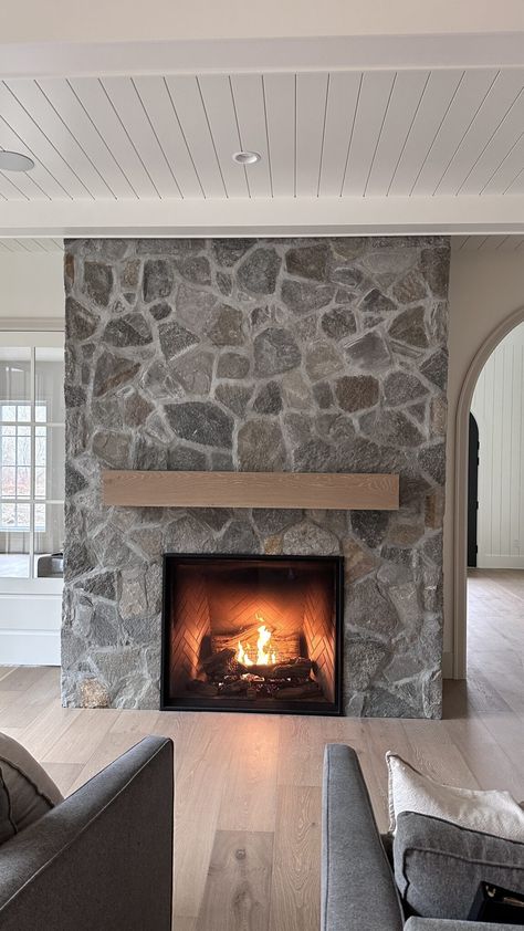 Pangaea® Natural Stone - Fieldstone, Sierra Ridge Pebble Stone Fireplace, Mantle For Stone Fireplace, Overgrouted Stone Fireplace, Dark Stone Fireplace, Bluestone Fireplace, 1970s House Renovation, Stone Fireplace Mantle, Stone Fireplace Living Room, Fieldstone Fireplace