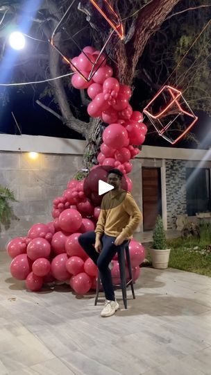 Outdoor Balloon Garland, Red Samba, Balloon Tree, Tree Garland, Balloon Columns, Outdoor Parties, Balloon Garland, Balloons, Red