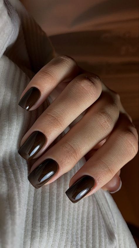 Winter Nails Brown 2023-2024 20 Ideas: Cozy and Stylish Nail Trends - Women-Lifestyle.com Shellac Nails Fall, Brown Nail, Kutek Disney, Brown Nails Design, October Nails, Nagel Tips, Smink Inspiration, Classy Acrylic Nails, Makijaż Smokey Eye