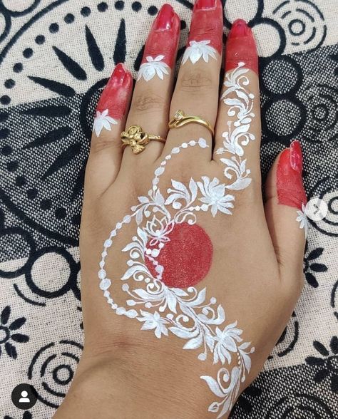 Bengali Mehndi Designs, Bengali Henna Design, Bengali Wedding Alpona, Hand Kalka Design, Hand Kolka Design, Alta Design Bengali Hands, Alta Design Bengali, Gopi Dots, Kalka Design