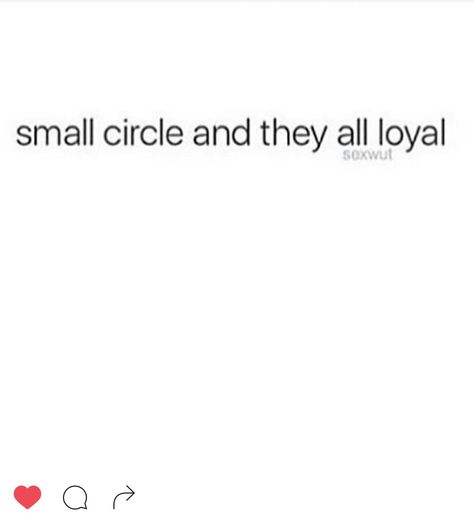 Me And My Best Friend Funny Quotes, Small Circle Quotes, Protective Friend, Small Sayings, Paz Mental, Life Quotes Love, Small Circle, Bio Quotes, 3 Friends