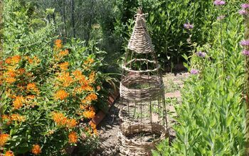 Tomato Cage Crafts, Hand Water Pump, Spring Peas, Garden Obelisk, Paint Fireplace, Modern Plant Stand, Paper Rosettes, Tomato Cages, Plant Supports