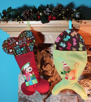 Cat stocking project and dog stocking project Dog Embroidery Ideas, Christmas Stockings Sewing, Cat Christmas Stocking, Cat Stockings, Dog Christmas Stocking, Pet Stockings, Dog Stocking, Christmas Sewing Projects, Holiday Sewing