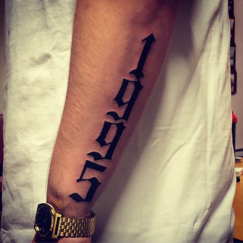 Year Of Birth Tattoo Men, Birth Year Tattoo Forearm, Year Tattoo Number Arm, Birth Year Tattoo Men, Birth Year Tattoo Ideas, Year Tattoo Ideas, Birth Year Tattoo, Thigh Tattoo Men, Year Tattoo