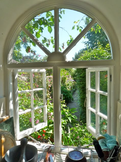 Big Arched Windows, Bay Window Aesthetic, Window View Garden, Jendela Vintage, Aesthetic Window, Arch Windows, Jungle Aesthetic, Aesthetic Artsy, Cottage Windows