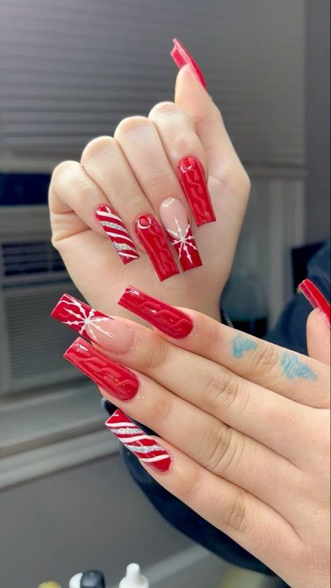 December Nails Christmas Xmas, Red Christmas Nails 2022, December Nails Acrylic Christmas, December Nails Acrylic, Xmas Nails Acrylic, Candy Cane Nails, Christmas Gel, December Nails, Red Christmas Nails