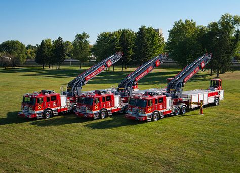 Pierce Columbus Tillers, 25350-01-02, 25640 | Pierce MFG | Flickr Fire Ladder, Firefighter Gear, Cool Fire, Emergency Equipment, Truck Transport, Fire Equipment, Volunteer Firefighter, Rescue Vehicles, Fire Apparatus