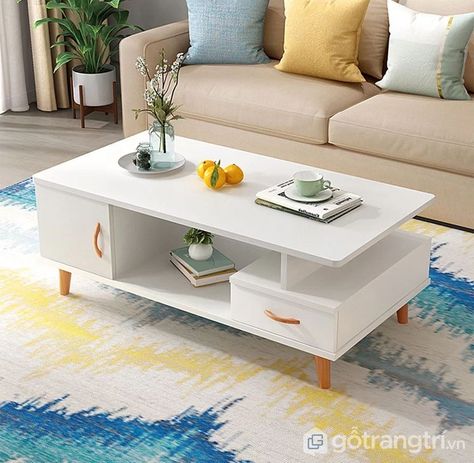 Sofa Center Table Design, Modern Centre Table Designs, Bedside Table Decoration, Sofa Design Living Rooms Luxury, Table Styling Ideas, Centre Table Design, Centre Table Living Room, Meja Sofa, Sofa Table Design