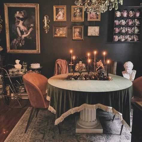 Goth Dining Room, Dark Goth Academia, Cottagecore Dining Room, Gothic Dining Room, Dark Academia Kitchen, Dark Homes, Candlelit Room, Academia House, Moody Dining Room