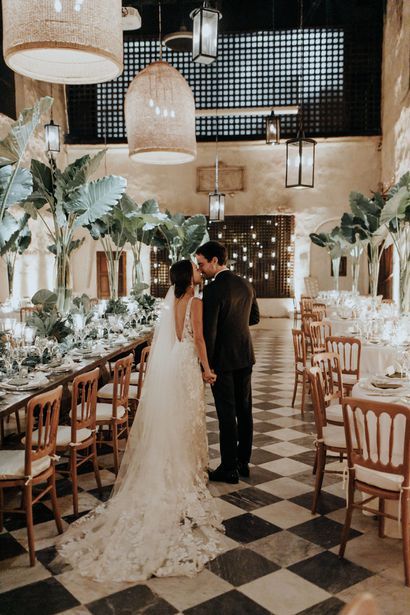 Wedding Tablesetting, Melissa Marshall, Colombian Wedding, Cartagena Wedding, Intimate Reception, Rustic Wedding Decorations, Destination Wedding Inspiration, Romantic Destinations, Wedding Vibes