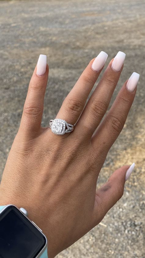 Nail Ideas For Maternity Pictures, Western Wedding Nails For Bride White, Simple Nails For Engagement Photos, Bridal Square Nails, Maternity Pictures Nails, Western Bride Nails, Western Engagement Nails, Senior Picture Nails Ideas White, Maternity Picture Nails