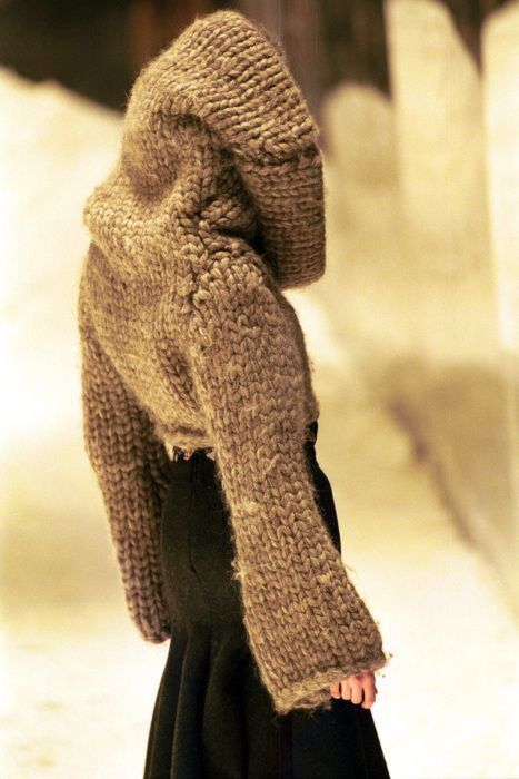 Studio 54, Knitted Wit, Knitwear Fashion, Knit Fashion, Fashion Mode, Looks Style, Knitting Inspiration, Knitted Sweater, Chunky Knit