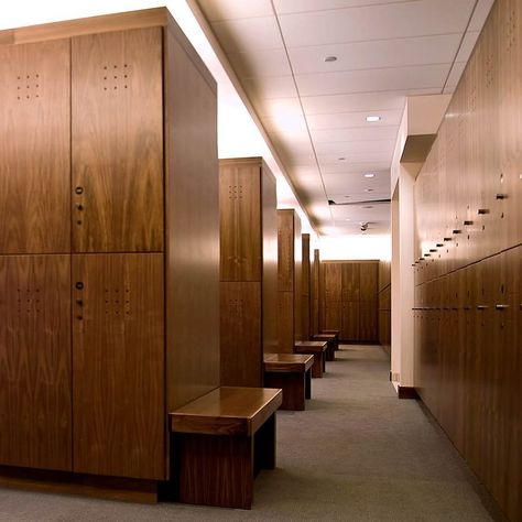 When designing a locker, we want to make sure you select the right material to enhance your locker room's aesthetics and be durable and functional throughout time. At Hollman, we offer both solid wood and wood veneer locker options for our customers. Our goal is to ensure we help you make the right decision for your locker room needs. Let's start with understanding the benefits of wood veneer.
#HollmanLockers #WoodVeneer #ClubandResorts #Lockers #CMAA Wood Lockers, Locker Designs, Vintage Lockers, Staff Room, Powder Room Design, Sports Club, Social Space, Spa Design, Private Club