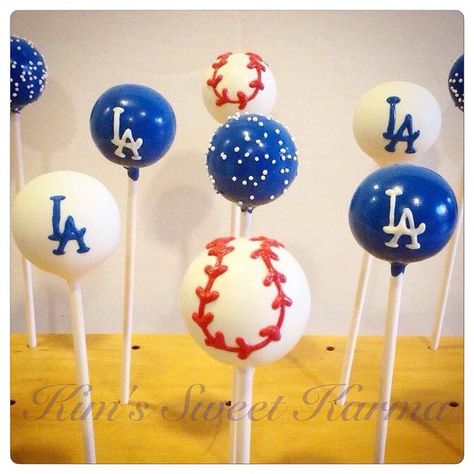 La Dodgers Birthday Party, Dodgers Birthday Party, Dodgers Cake, Bday Party Boy, Dodgers Party, Baseball Birthday Cakes, Themed Baby Shower Ideas, Strawberry Cake Pops, Baseball Theme Birthday