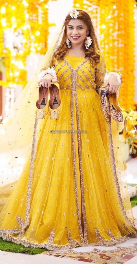 For More Designs Click on our YouTube link...? Mehndi Dress Design, 2023 Mehndi, Mehndi New, Fancy Maxi Dress, Mayon Dresses, Haldi Dress, Dresses Pakistani, Mehndi Dresses, Mehndi Dress