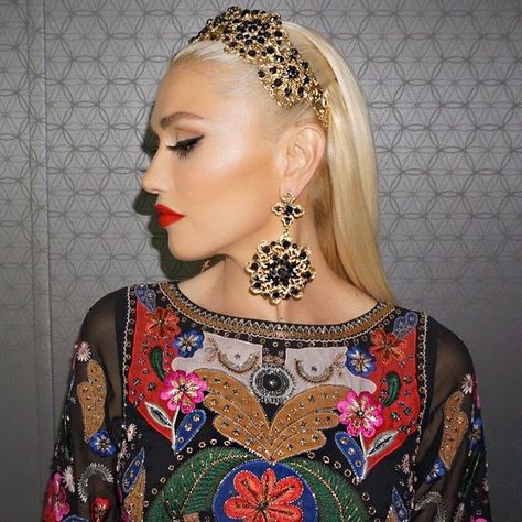 Gwen Renée Stefani, Gwen Stefani No Doubt, Gwen Stefani Style, Gwen Stefani And Blake, Fashion Music, Gwen Stefani, Marie Claire, Style Icon, Fall Hair