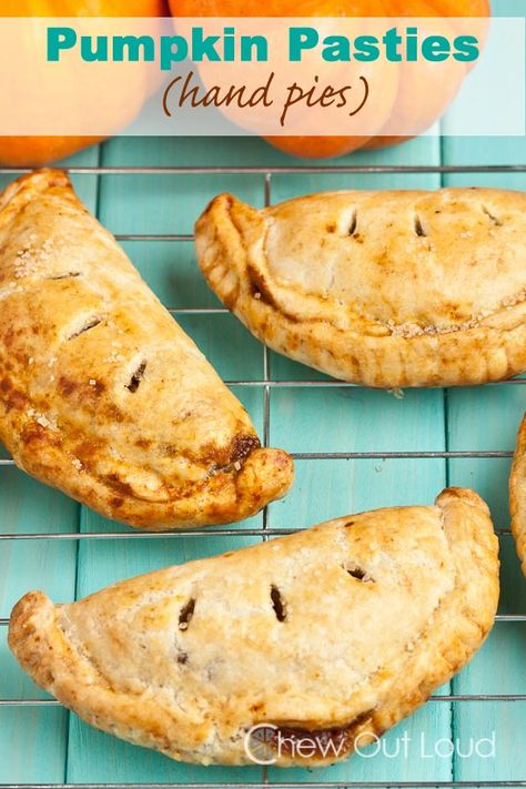 Pumpkin Pastries, Pumpkin Hand Pies, Pumpkin Scones Recipe, Pumpkin Pasties, Egg Butter, Pumpkin Filling, Pie Dough Recipe, Pumpkin Treats, Hand Pie Recipes