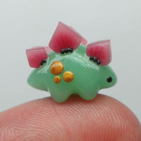 dinosaur,miniatures,etsy Clay Dinosaur, Mixed Media Crafts, Clay Diy Projects, Cute Polymer Clay, Tiny Things, Ceramics Pottery Art, Clay Art Projects, Cute Clay, Mini Things