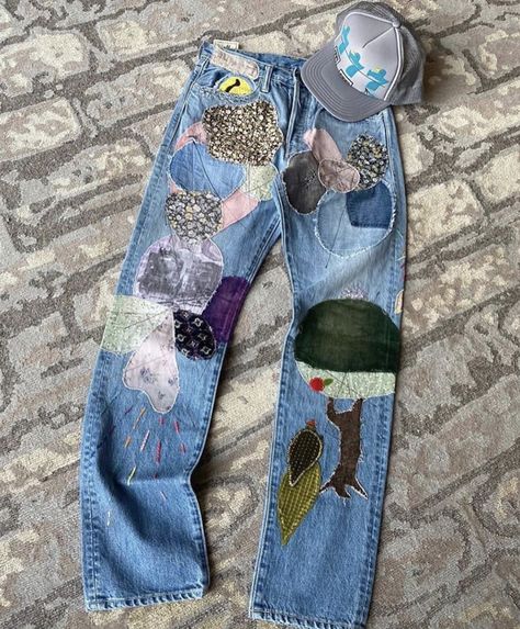 Pant Patches, Men Outfit Inspiration, Creative Mending, Girls Money, Jeans With Patches, Jeans Custom, Hippie Jeans, Patch Clothing, Highsnobiety Fashion