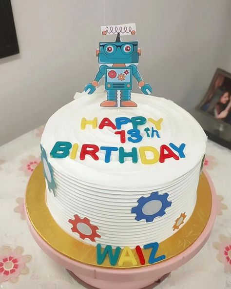 Robot theme cake +258 84 746 4469 Maputo Mozambique Me Robot, Cake Robot, Maputo Mozambique, Robot Cake, Robot Theme, I Robot, Maputo, Theme Cake, July 28