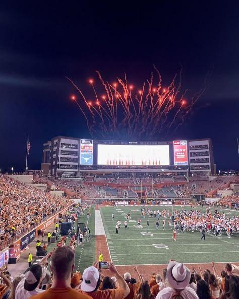 Superbowl Aesthetic, Football College Aesthetic, Accepted To College Aesthetic, Fall Football Aesthetic, Ut Aesthetic, Fall College Aesthetic, Asu Aesthetic, Ut At Austin, Ut Austin Aesthetic