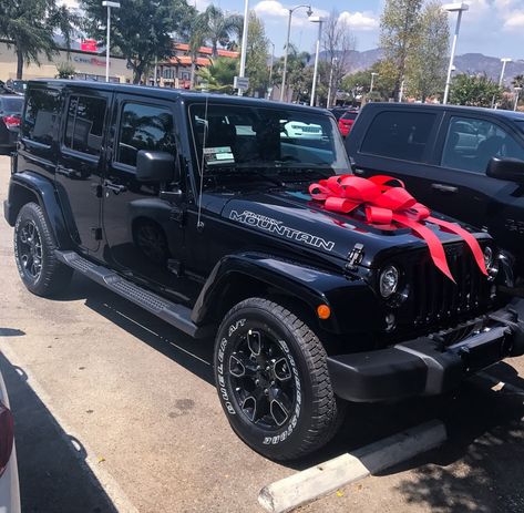 Jeep Wrangler Girly, Jeep Wrangler Truck, Jeep Wrangler Black, Black Jeep Wrangler, Dream Cars Range Rovers, 4 Door Jeep Wrangler, 2017 Jeep Wrangler Unlimited, Wrangler Black, Black Jeep