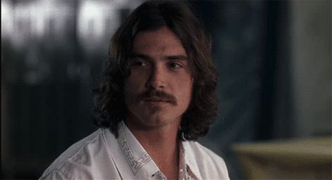 tumblr_mndv1kC2ZW1qbdhuko1_500.gif (500×271) Russel Hammond, Russell Hammond, Billy Crudup, The Boy Is Mine, Almost Famous, Band Posters, Love Gif, Music Tv, Movies Showing