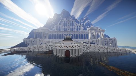 Castle Layouts, Elven City, Minecraft Mansion, Minecraft Structures, Minecraft Banner Designs, Minecraft Banners, Minecraft Castle, Cool Minecraft Creations, Diy Minecraft