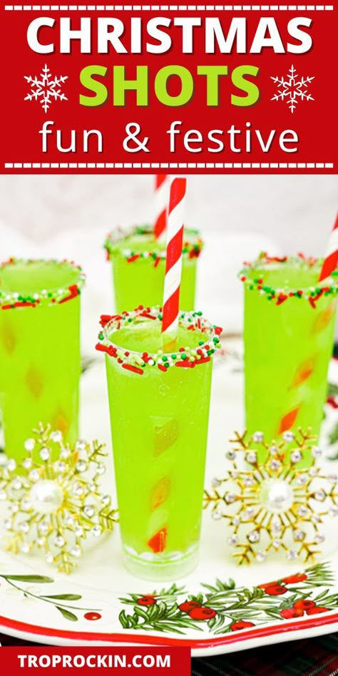 Christmas Alcholic Drinks, Holiday Shot Recipes, Christmas Cocktail Ideas, Fun Christmas Cocktails, Fun Christmas Drinks, Christmas Themed Drinks, Christmas Vodka, Holiday Shots, Shots Alcohol Recipes