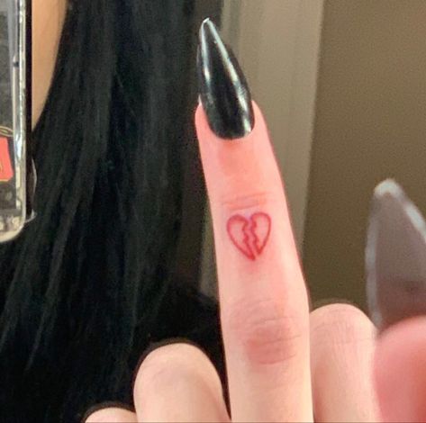 Infinity Finger Tattoos, Elephant Finger Tattoo, Getting Piercings, Skull Finger Tattoos, Diamond Finger Tattoo, Hand Heart Tattoo, Love Finger Tattoo, Cross Finger Tattoos, Arrow Tattoo Finger