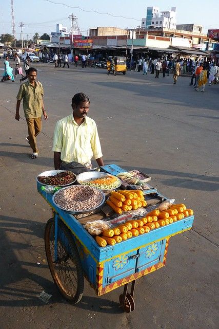 Vegetable Vendor, Vendor Cart, Food Vendor, India Street, Street Food Market, Bike Wheels, Amazing India, World Street, Street Vendor