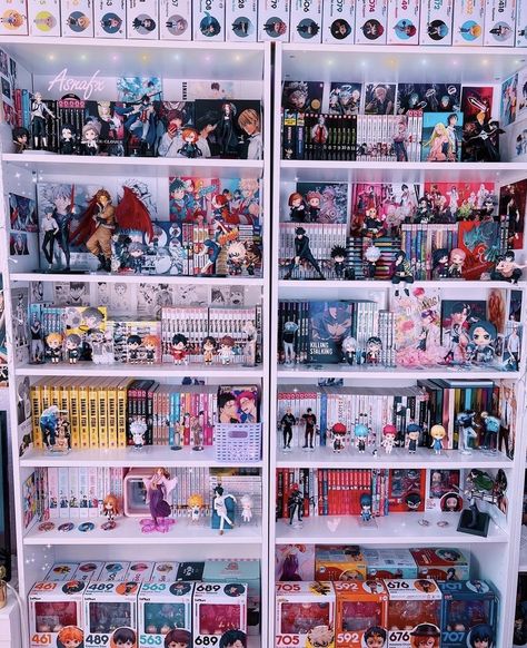 Book And Bed, Luxury Room Decor, Anime Bedroom Ideas, Room Decor Tips, Nerd Room, Bookshelf Inspiration, Luxury Room, Otaku Room, Book Room