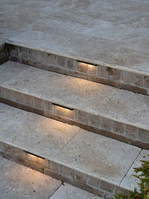 Exterior Stair Lighting, Front Porch Stairs, Front Porch Stone, Stairs Lighting, Porch Stairs, Front Door Steps, Landscape Stairs, Front Porch Steps, Brick Steps