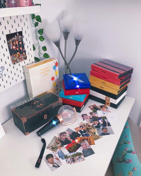 Ateez Albums Aesthetic, Ateez 2024, Photocards Kpop, Kpop Room, Kpop Collection, Kpop Merchandise, Birthday Posts, Bts And Exo, Kpop Merch